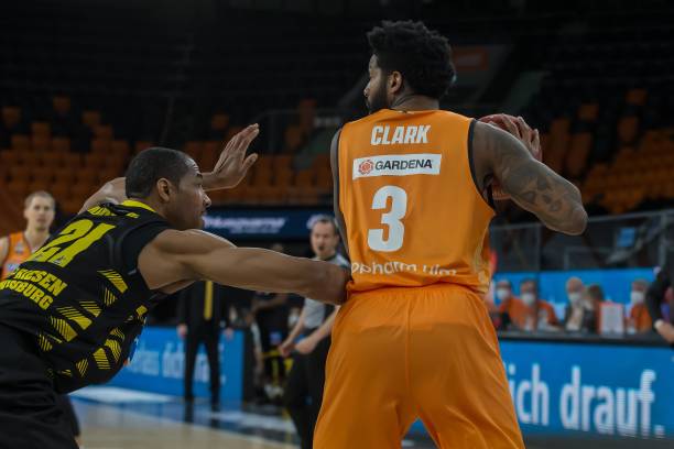 世界赛场立 世界赛场立